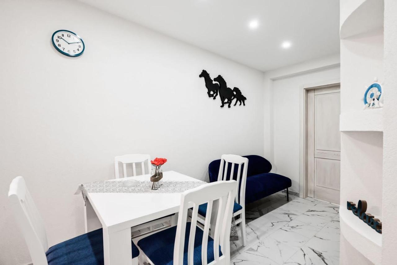 Apartments Sophia Котор Екстериор снимка