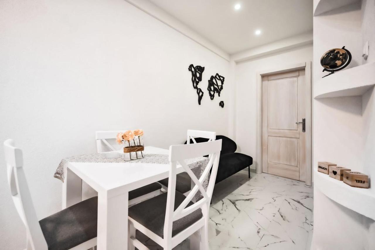Apartments Sophia Котор Екстериор снимка