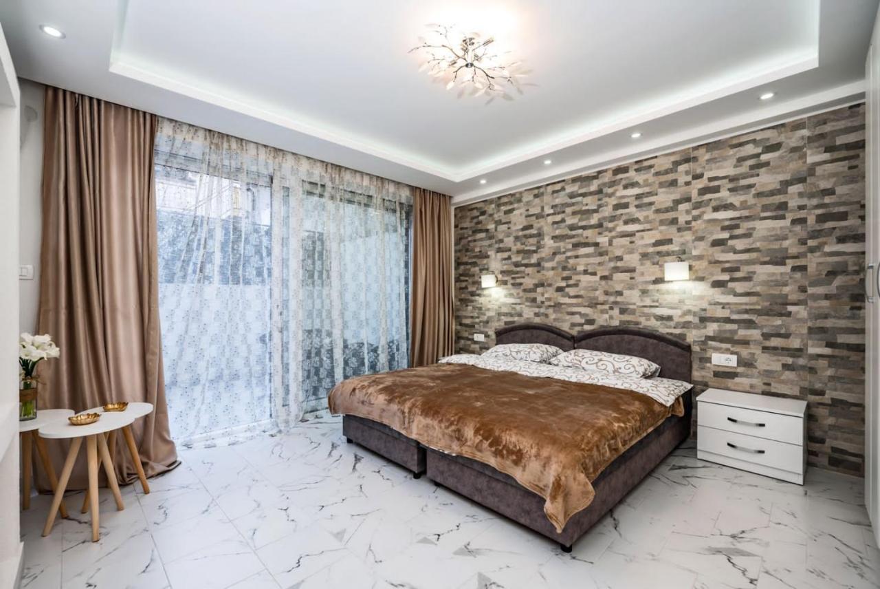 Apartments Sophia Котор Екстериор снимка