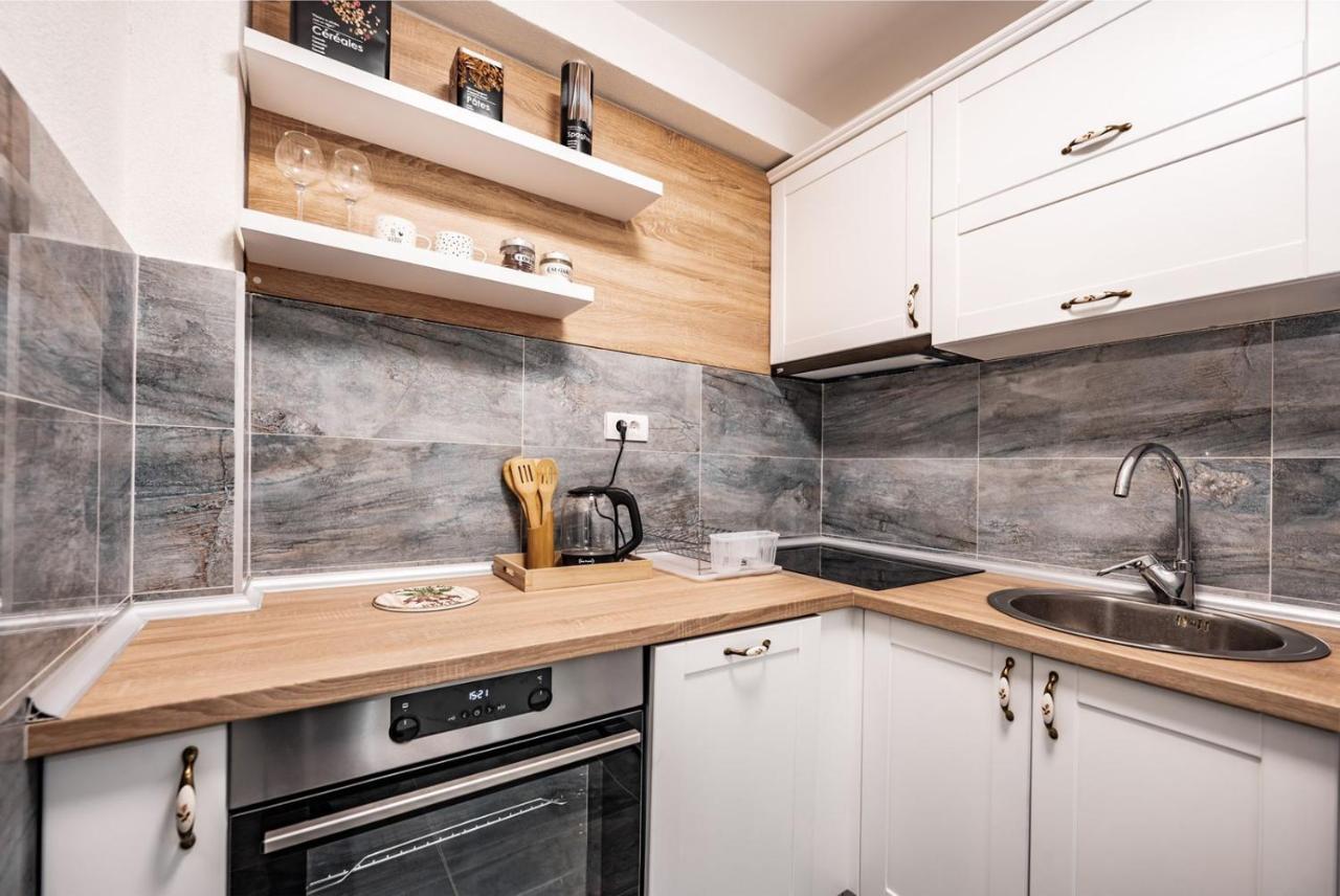 Apartments Sophia Котор Екстериор снимка