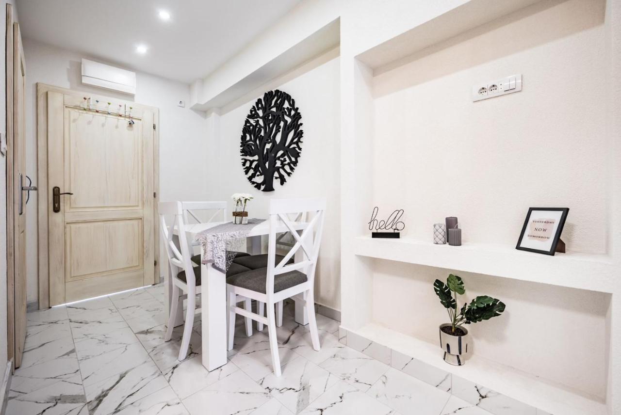 Apartments Sophia Котор Екстериор снимка